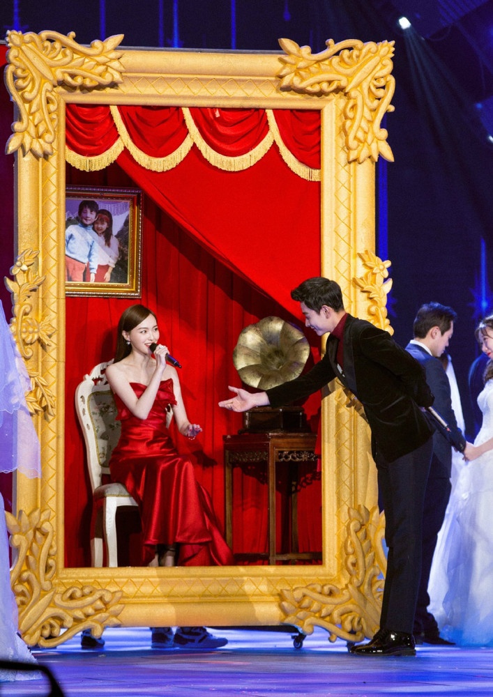 Duong Yen va La Tan hat tinh cam tren truyen hinh anh 1