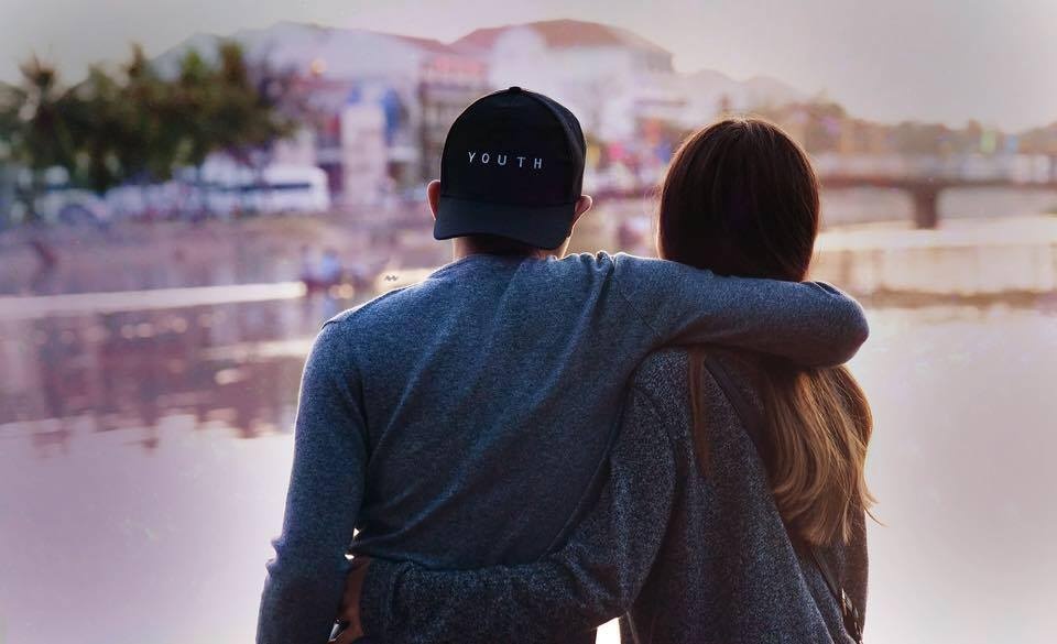 Hoai Lam sang nha ban gai chuc Tet anh 2