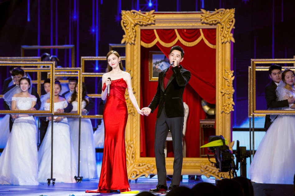 Duong Yen va La Tan hat tinh cam tren truyen hinh anh 4