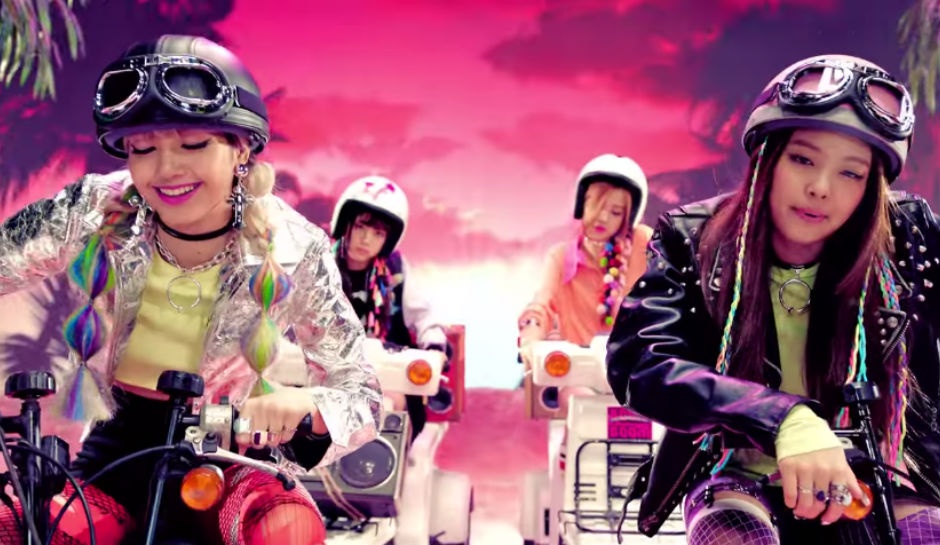 Black Pink lần đầu có MV đạt 100 triệu lượt xem  ảnh 2 Black Pink lan dau co MV dat 100 trieu luot xem anh 2