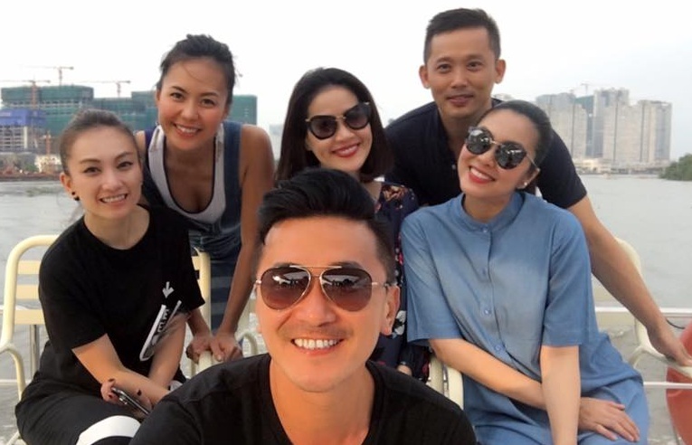 Tang Thanh Ha mang bau 8 thang van du xuan voi chong hinh anh