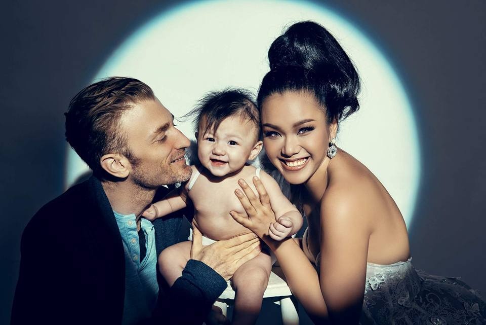 Phương Vy và chồng song ca 'Tình thôi xót xa' ảnh 1 Phuong Vy va chong song ca 'Tinh thoi xot xa' anh 1