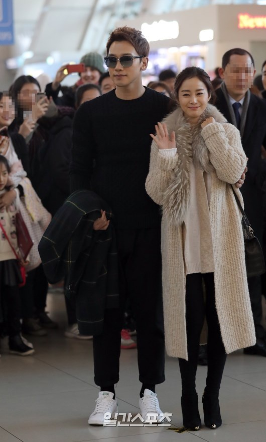 Kim Tae Hee duoc cau hon dung trong ngay cuoi anh 1