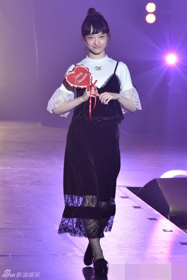 Nữ ca sĩ xinh đẹp Nhật Bản đột tử ở tuổi 18 ảnh 1 Nu ca si xinh dep Nhat Ban dot tu o tuoi 18 anh 1