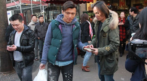 Ta Dinh Phong ngay cang tuenh toang sau khi yeu Vuong Phi hinh anh