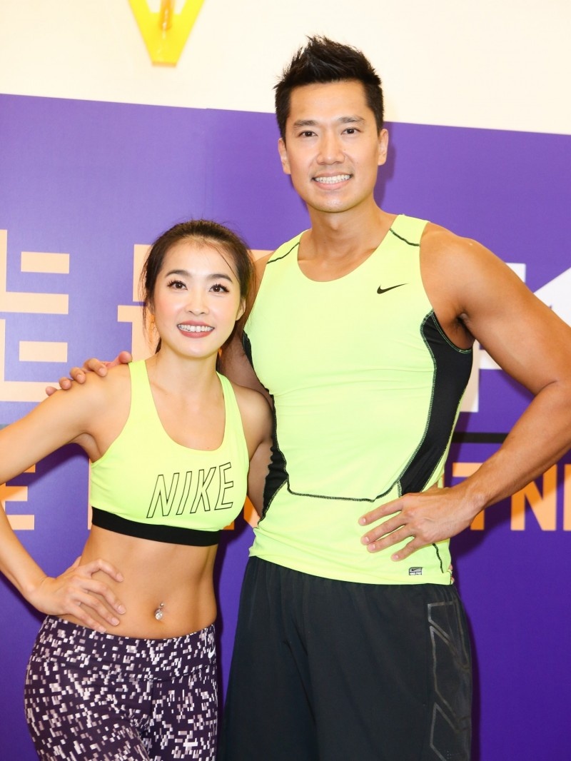 Sao nu Dai Loan tiet lo sinh ra khong co tu cung anh 2