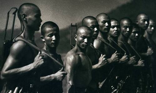 Lam Chi Dinh nhan loi sau khi dang tai anh che anh 2