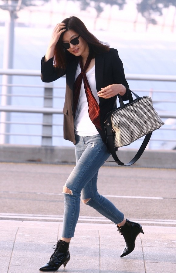 my nhan Han phoi blazer anh 5