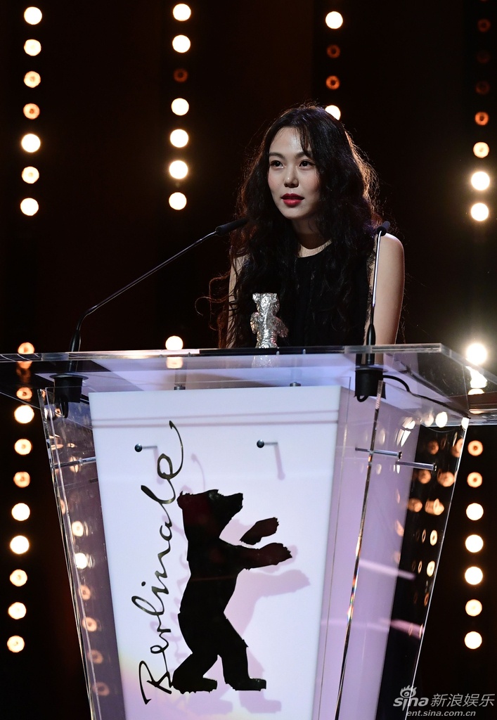 Kim Min Hee thua nhan yeu Hong Sang Soo anh 1