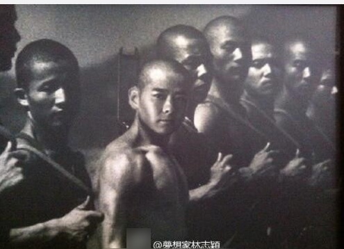 Lam Chi Dinh nhan loi sau khi dang tai anh che anh 1