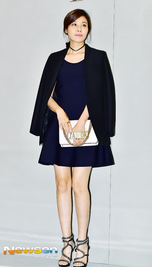 Yoona lep ve dan em Sulli khi du su kien anh 7