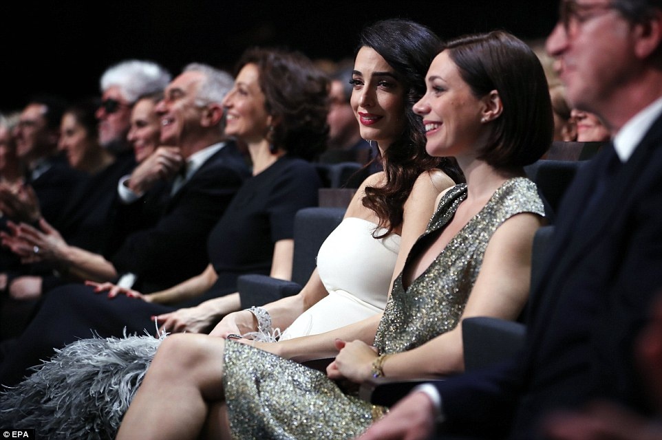 vo George Clooney mang song thai anh 5