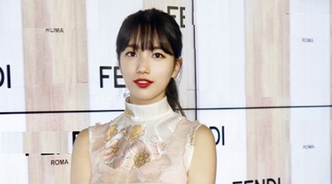 Ban gai Lee Min Ho mac kem xinh o Milan hinh anh