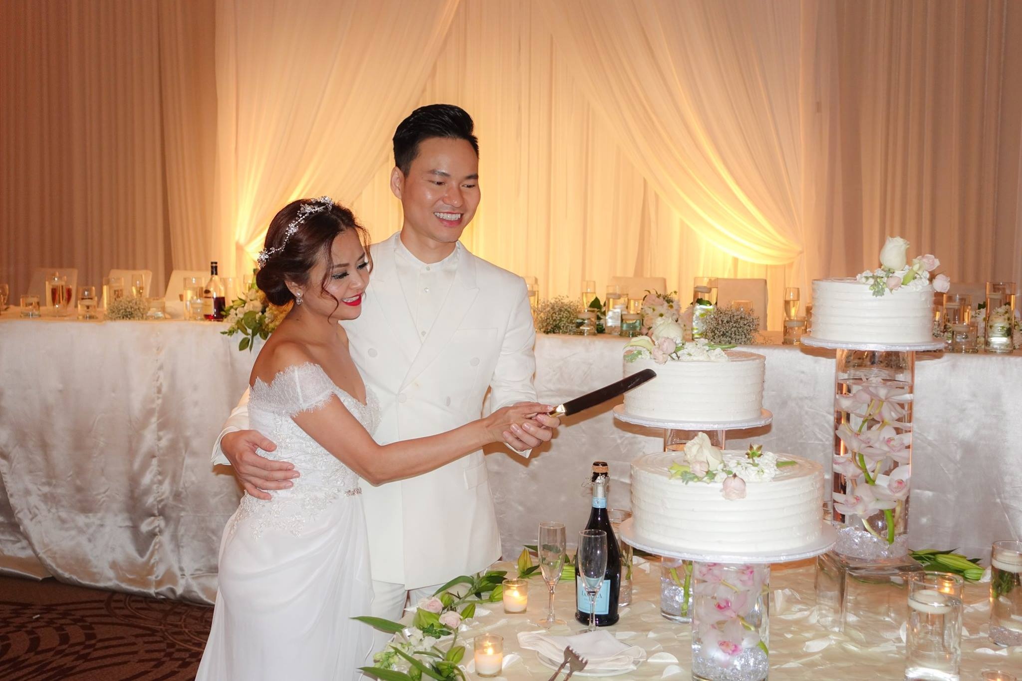 Đình Bảo xin lỗi Việt Hương và Hương Lan ảnh 3 Dinh Bao xin loi Viet Huong va Huong Lan anh 3