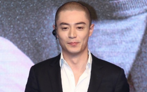 Hoac Kien Hoa thua nhan it cham con, khong o ben Lam Tam Nhu hinh anh