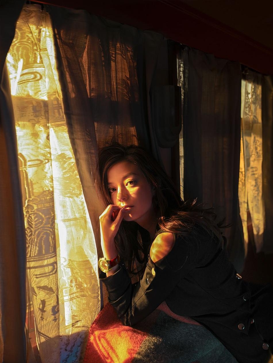 Trieu Vy tap chi Esquire anh 3