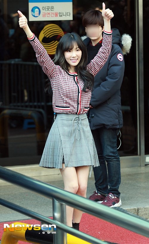 Taeyeon SNSD tren Highcut anh 8