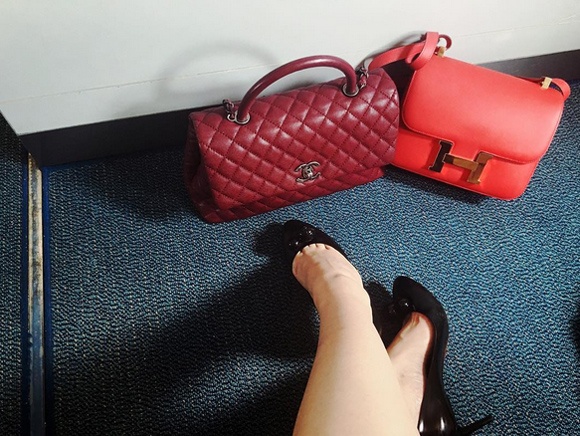 A hau Huyen My khoe hang hieu anh 5