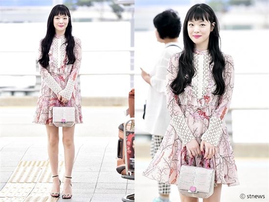 Thời trang nổi bật của kiều nữ nổi loạn Kpop Sulli  ảnh 11 Thoi trang noi bat cua kieu nu noi loan Kpop Sulli anh 11
