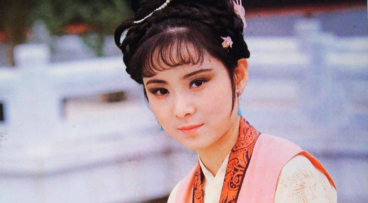 Cuoc song chat vat nuoi chong tu toi cua giai nhan 'Hong lau mong' hinh anh