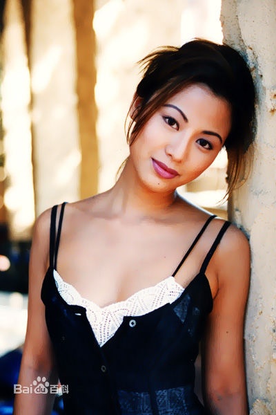 Sao nu Trung Quoc chia tay hon phu sau 3 tuan anh 2