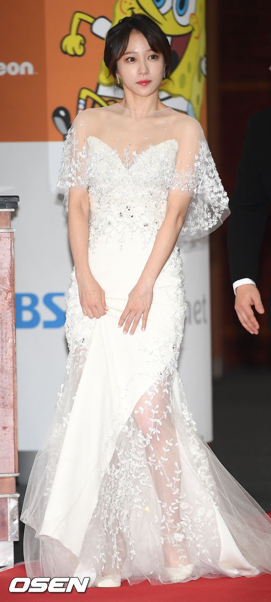 Su kien dan sao Han goi cam tren tham do bi lu mo anh 3