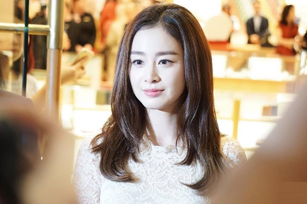 Kim Tae Hee tham du su kien o Malaysia anh 4
