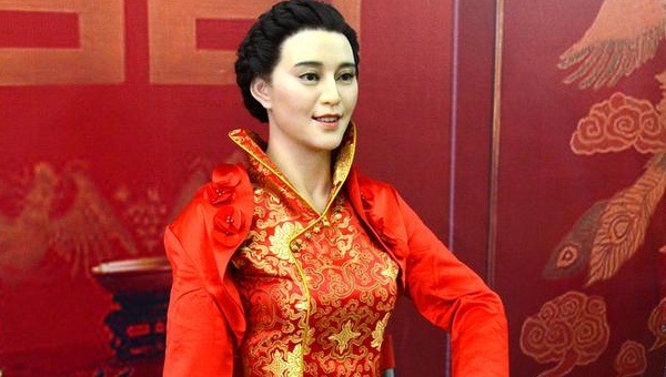 Khan gia la o vi tuong sap cua loat sao Trung Quoc gia va xau hinh anh