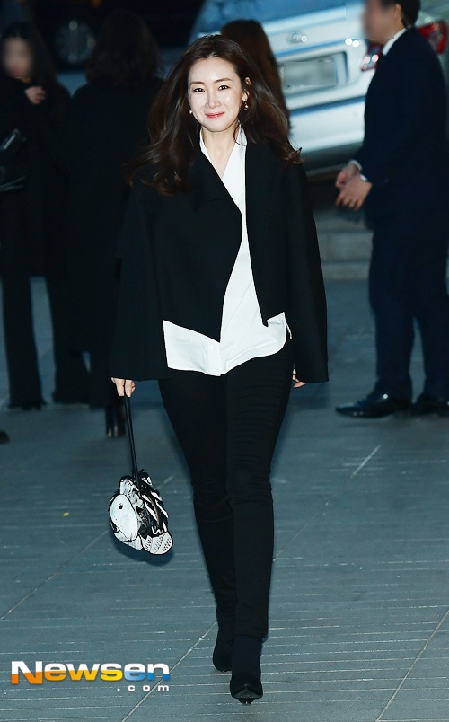 Hot boy EXO lep ve so voi dan anh khi du su kien anh 7