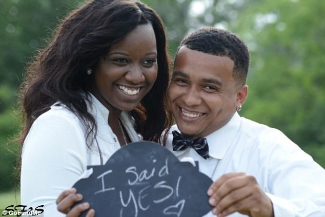 Người mẫu qua đời vì chụp ảnh ở đường ray ảnh 3 Nguoi mau qua doi vi chup anh o duong ray anh 3