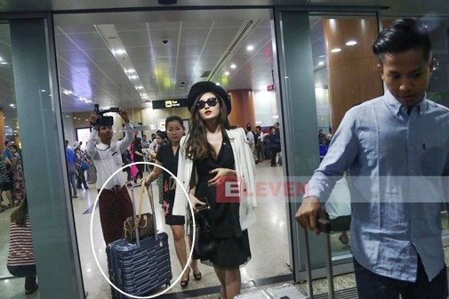 Sao Viet de me day hanh ly anh 2