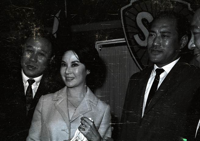 Ly Le Hoa qua doi anh 2