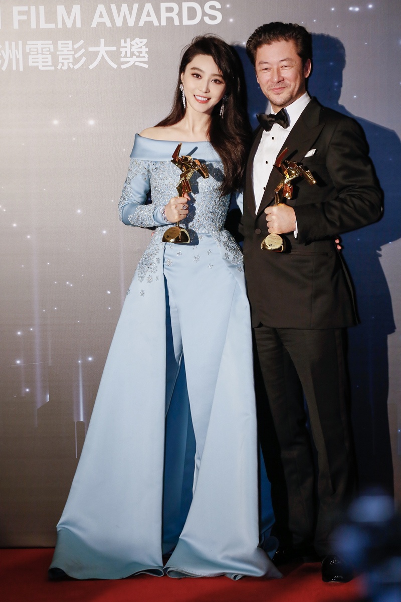 Pham Bang Bang lo nhan sac that khong photoshop anh 10