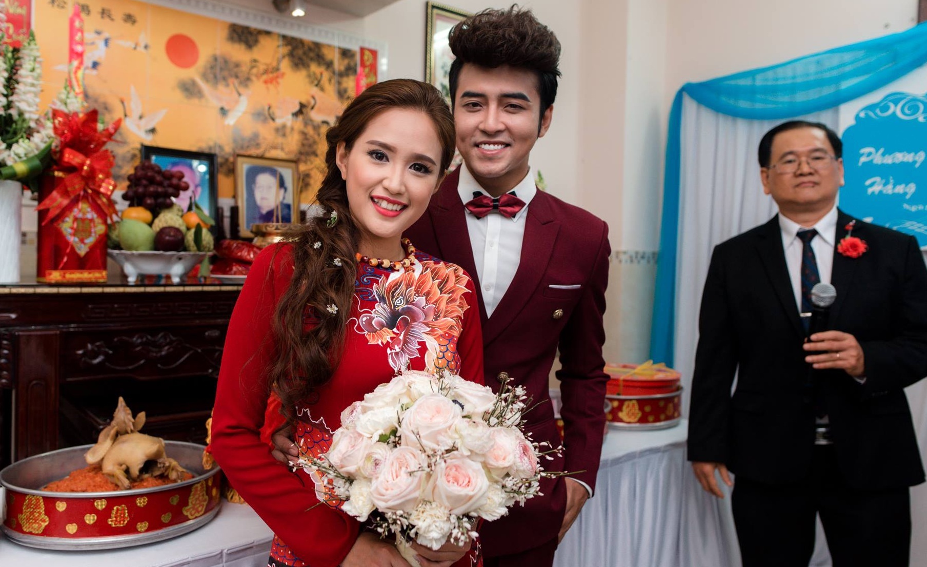 Le ruoc dau don gian cua dien vien 'Thu ba hoc tro' va ca si Anh Tam hinh anh