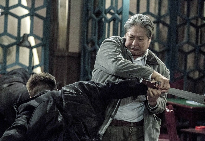 Canh dau giua Hong Kim Bao va Ngo Kinh hinh anh