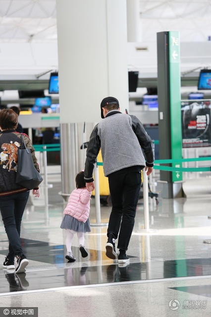 Vo chong Duong Mich Luu Khai Uy anh 8