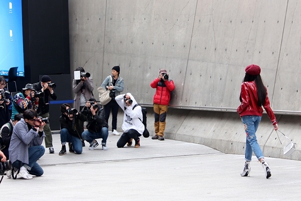 Sơn Tùng MTP tại Seoul Fashion Week ảnh 8 Son Tung MTP tai Seoul Fashion Week anh 8