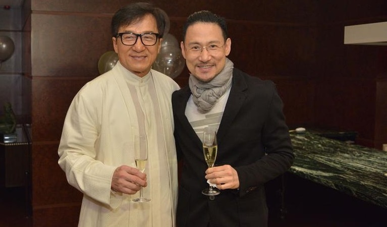 Thanh Long mo tiec thau dem, noi gian khi bi hoi ve bo cu va con gai hinh anh