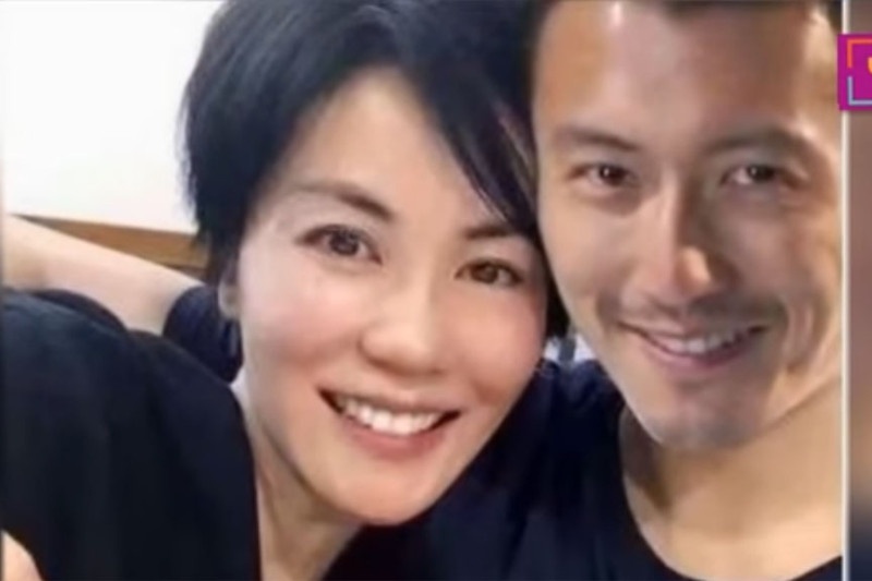 Gia dinh ngan can Ta Dinh Phong cuoi Vuong Phi vi Truong Ba Chi hinh anh