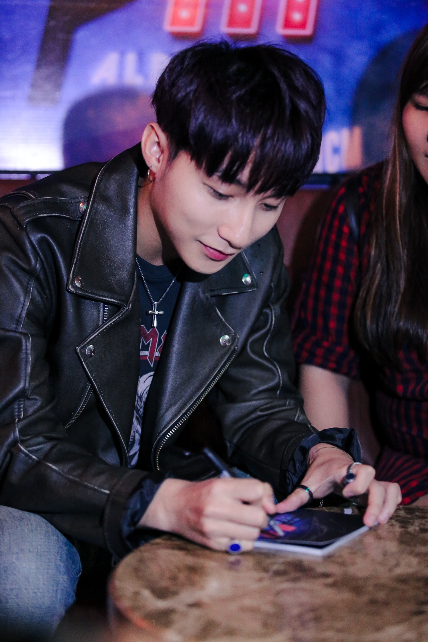 Sự kiện của Sơn Tùng M-TP gặp sự cố ảnh 8 Su kien cua Son Tung M-TP gap su co anh 8