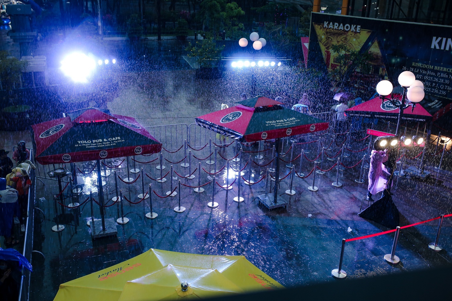 Sự kiện của Sơn Tùng M-TP gặp sự cố ảnh 2 Su kien cua Son Tung M-TP gap su co anh 2