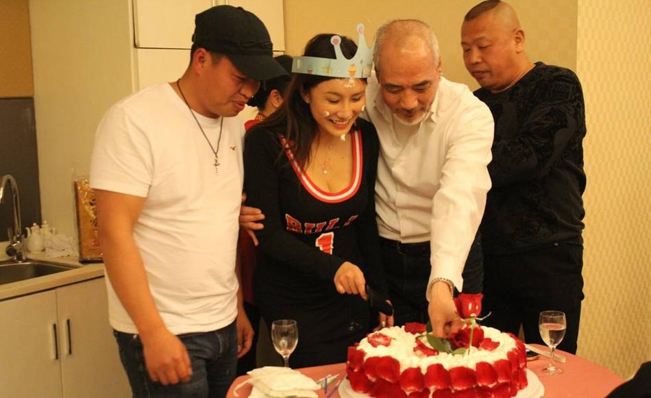 Tu Thieu Cuong ngoai tinh anh 1