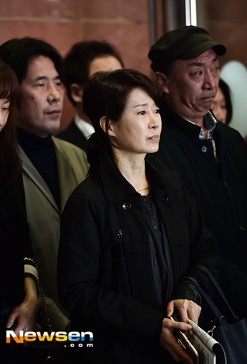 Le tang vang ve cua nu dien vien Kim Young Ae anh 7