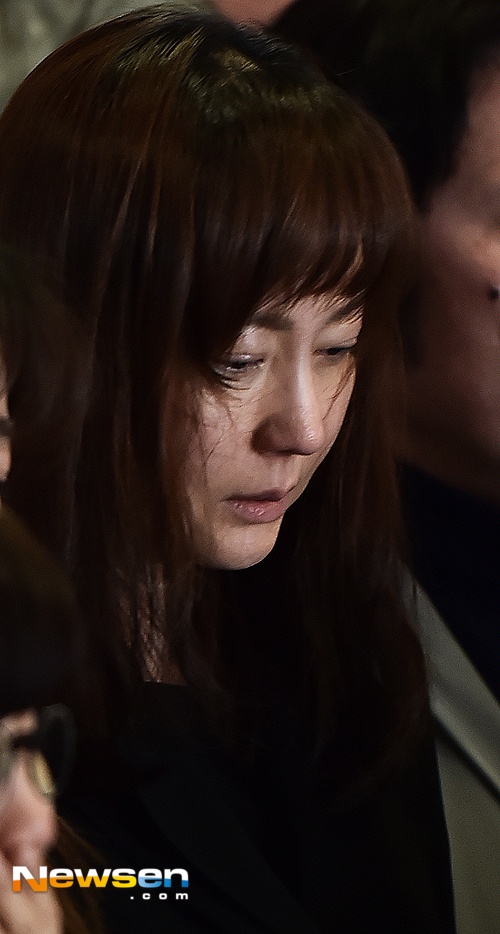 Le tang vang ve cua nu dien vien Kim Young Ae anh 5