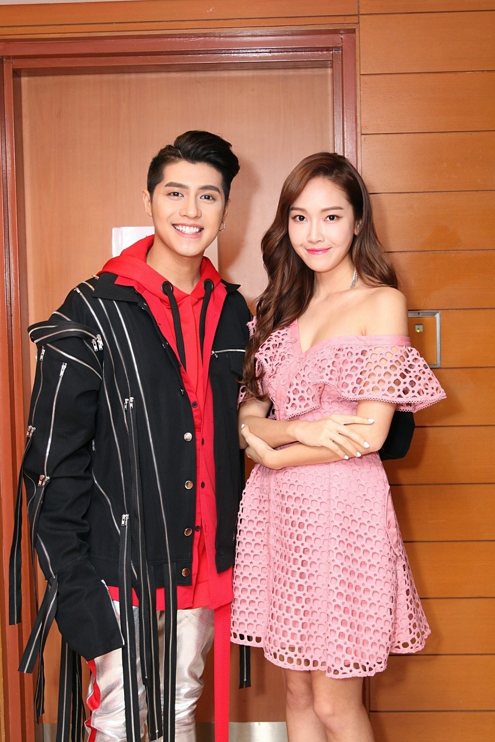 Thúy Nga nhóm Mắt Ngọc bị chửi bới ảnh 3 Thuy Nga nhom Mat Ngoc bi chui boi anh 3