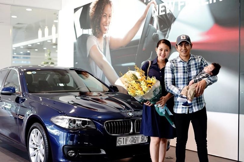 Ngọc Lan Thanh Bình mua xe hơi bạc tỷ ảnh 1 Ngoc Lan Thanh Binh mua xe hoi bac ty anh 1