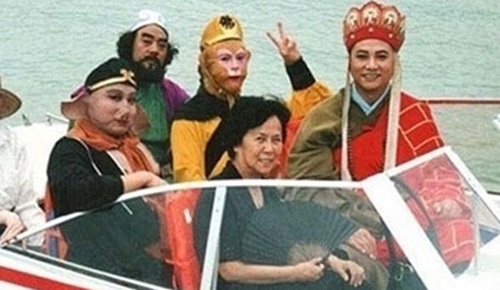 Dan sao thuong tiec khi biet tin dao dien 'Tay Du Ky' 1986 qua doi hinh anh