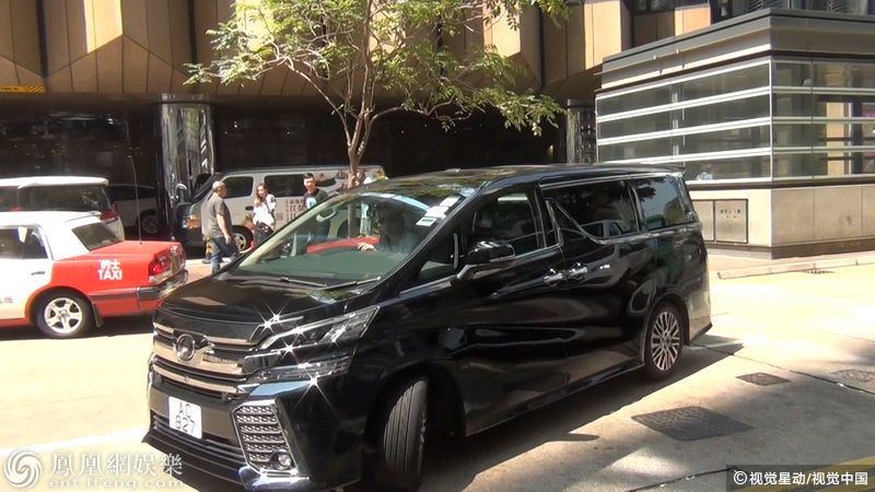 Quach Phu Thanh cuoi Phuong Vien anh 14