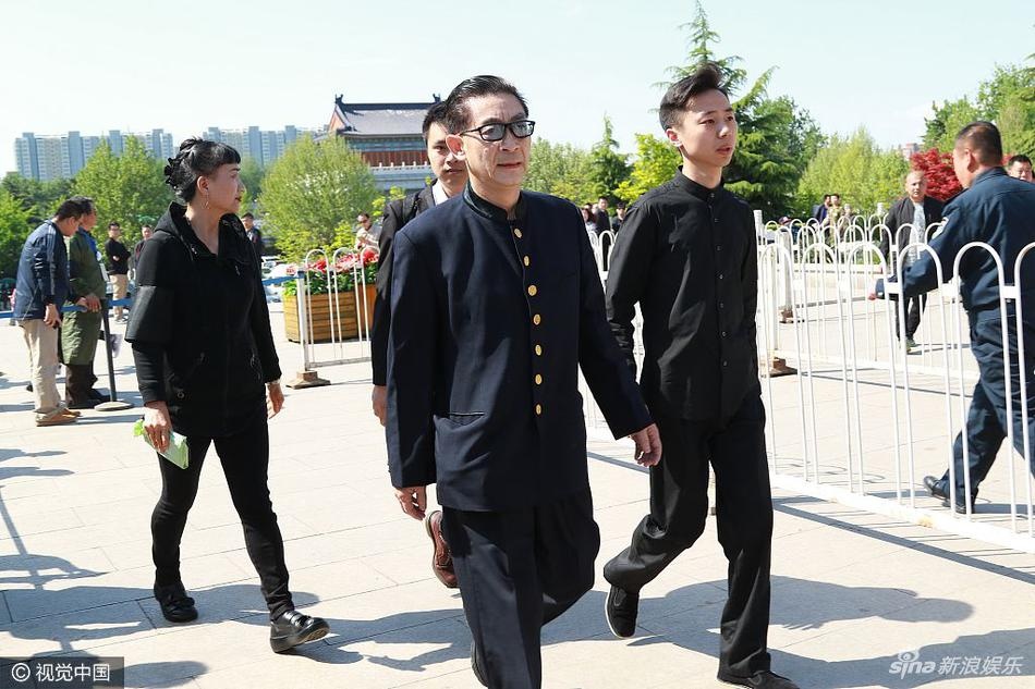 Dam tang dao dien Tay du ky Duong Khiet anh 7