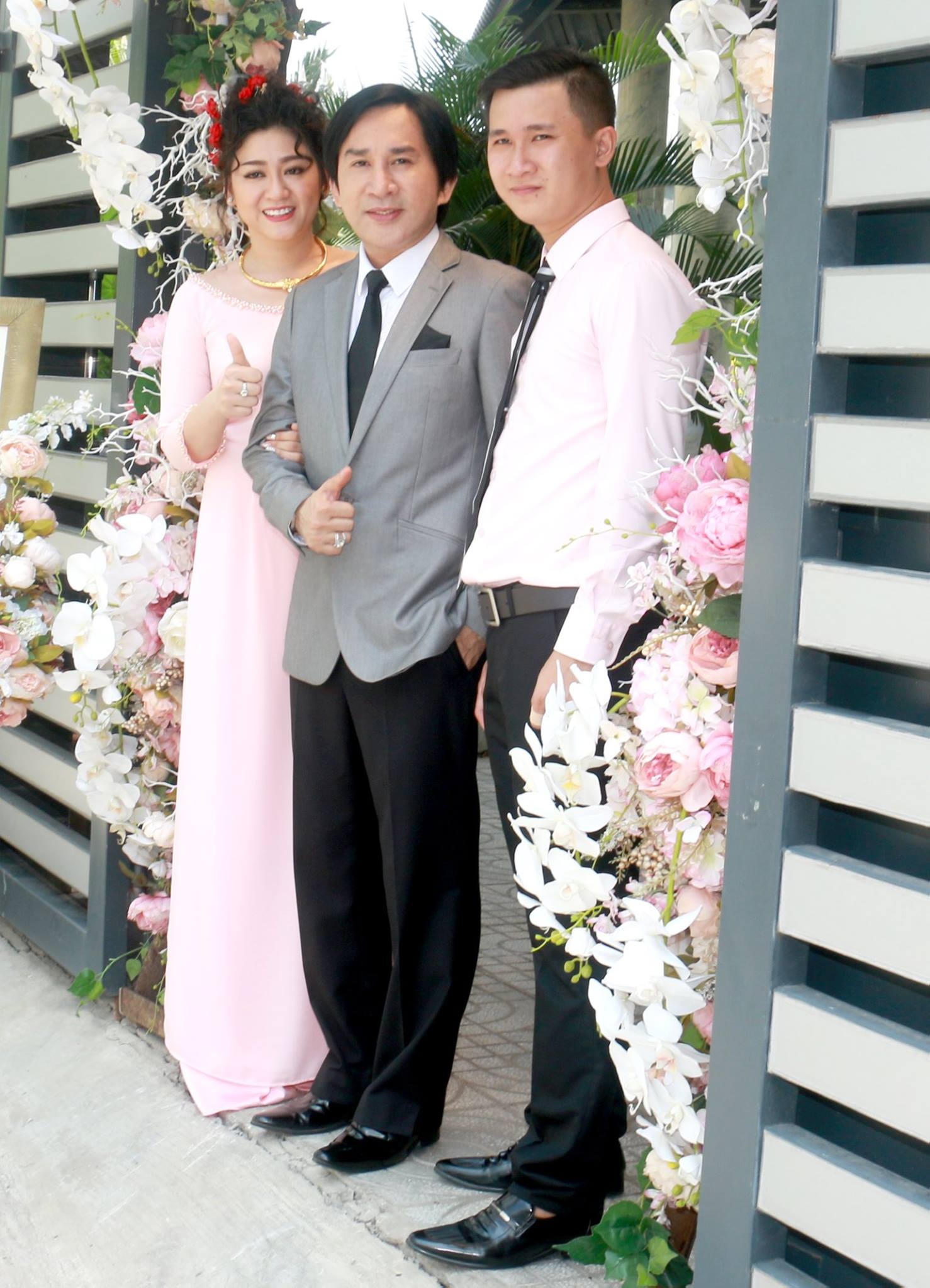 con gai nghe si Kim Tu Long ket hon anh 6